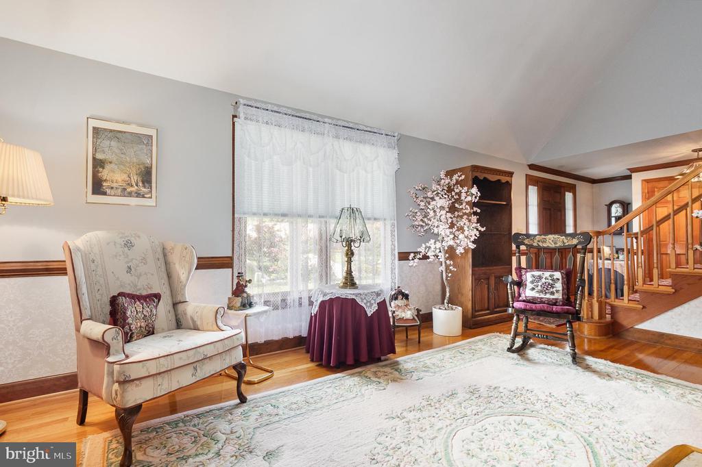 11 LORD FAIRFAX DRIVE