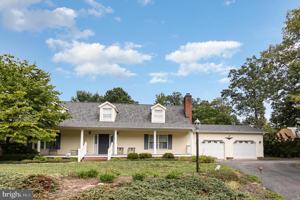 11 LORD FAIRFAX DRIVE