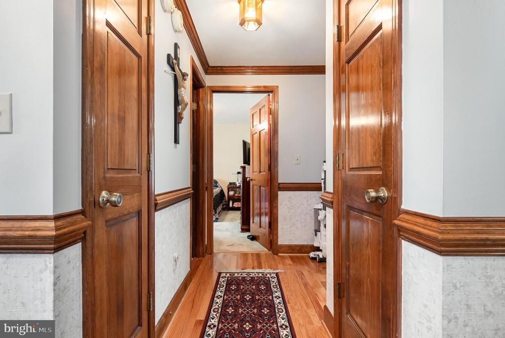 11 LORD FAIRFAX DRIVE