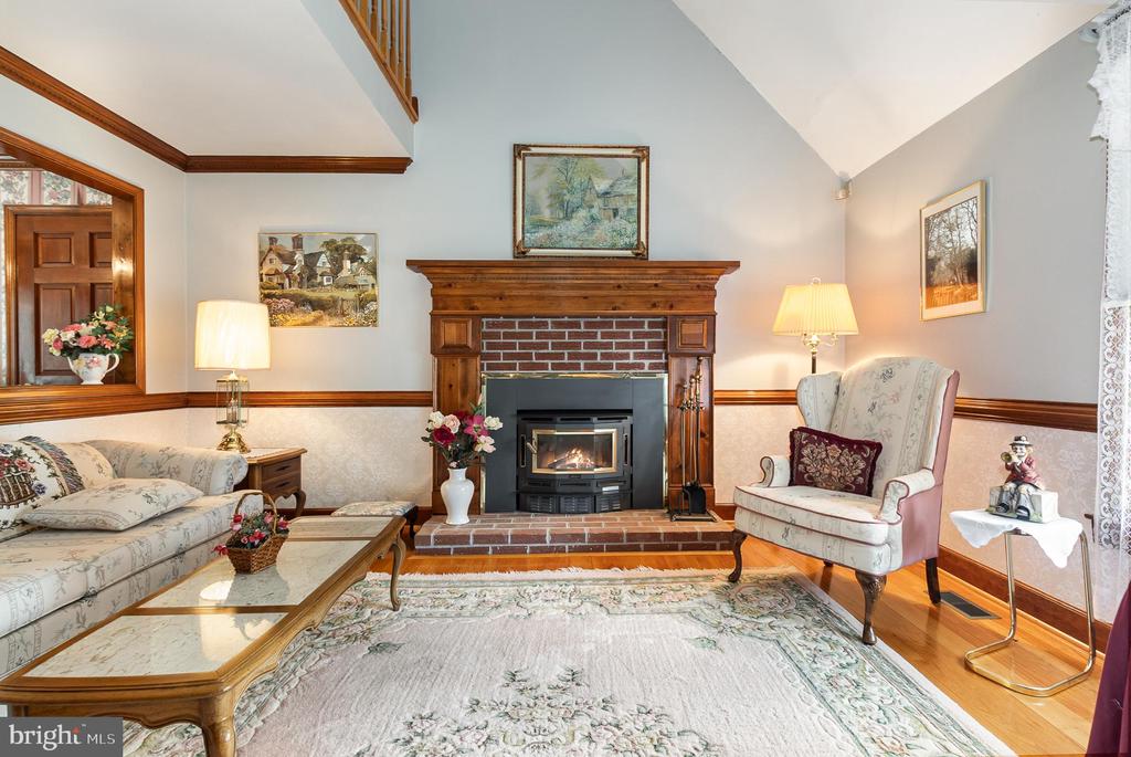 11 LORD FAIRFAX DRIVE