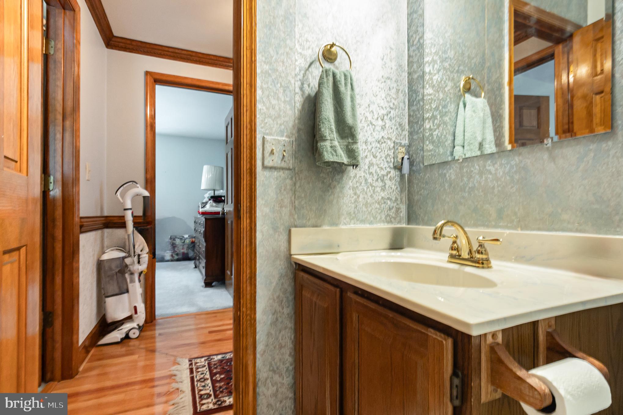 11 LORD FAIRFAX DRIVE