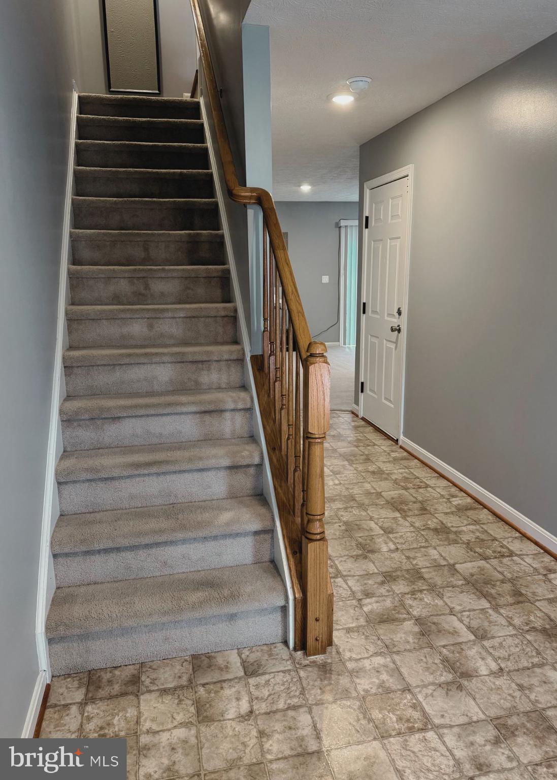 102 WINDJAMMER COURT
