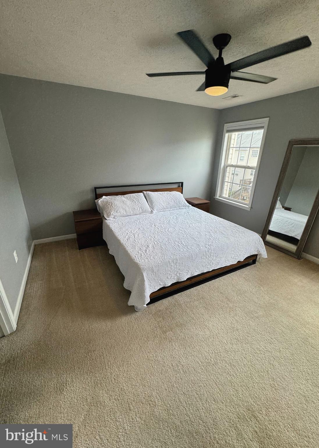 102 WINDJAMMER COURT