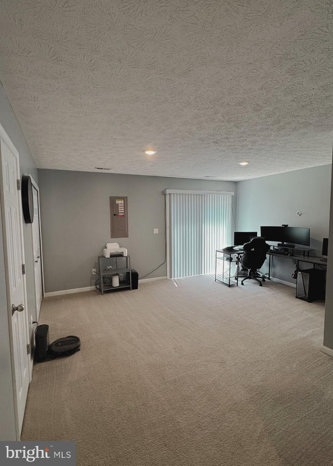 102 WINDJAMMER COURT