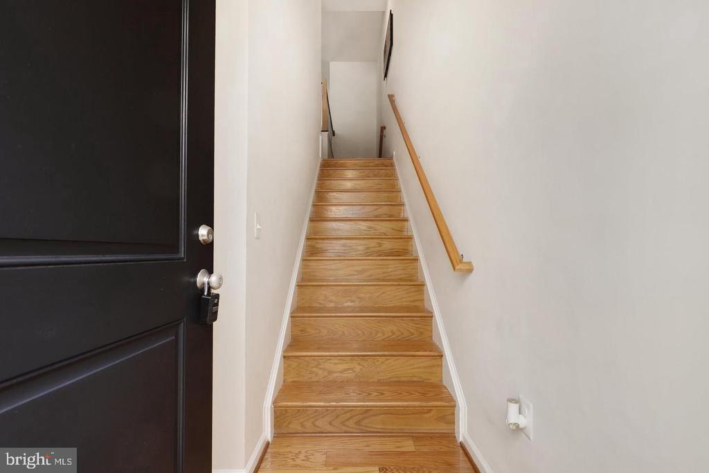 205 WOODSTREAM CIRCLE 2984