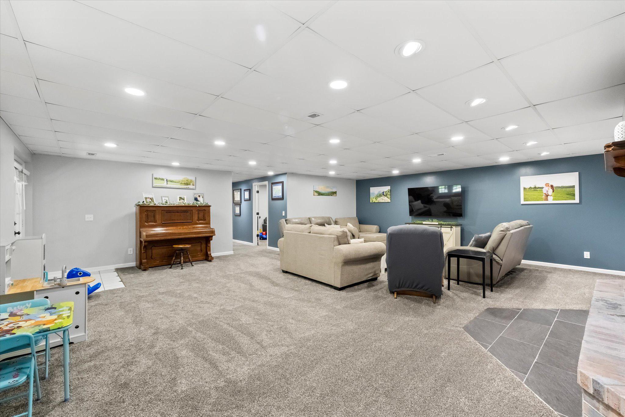 230 RICHARDS FERRY ROAD