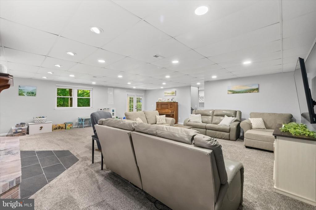 230 RICHARDS FERRY ROAD