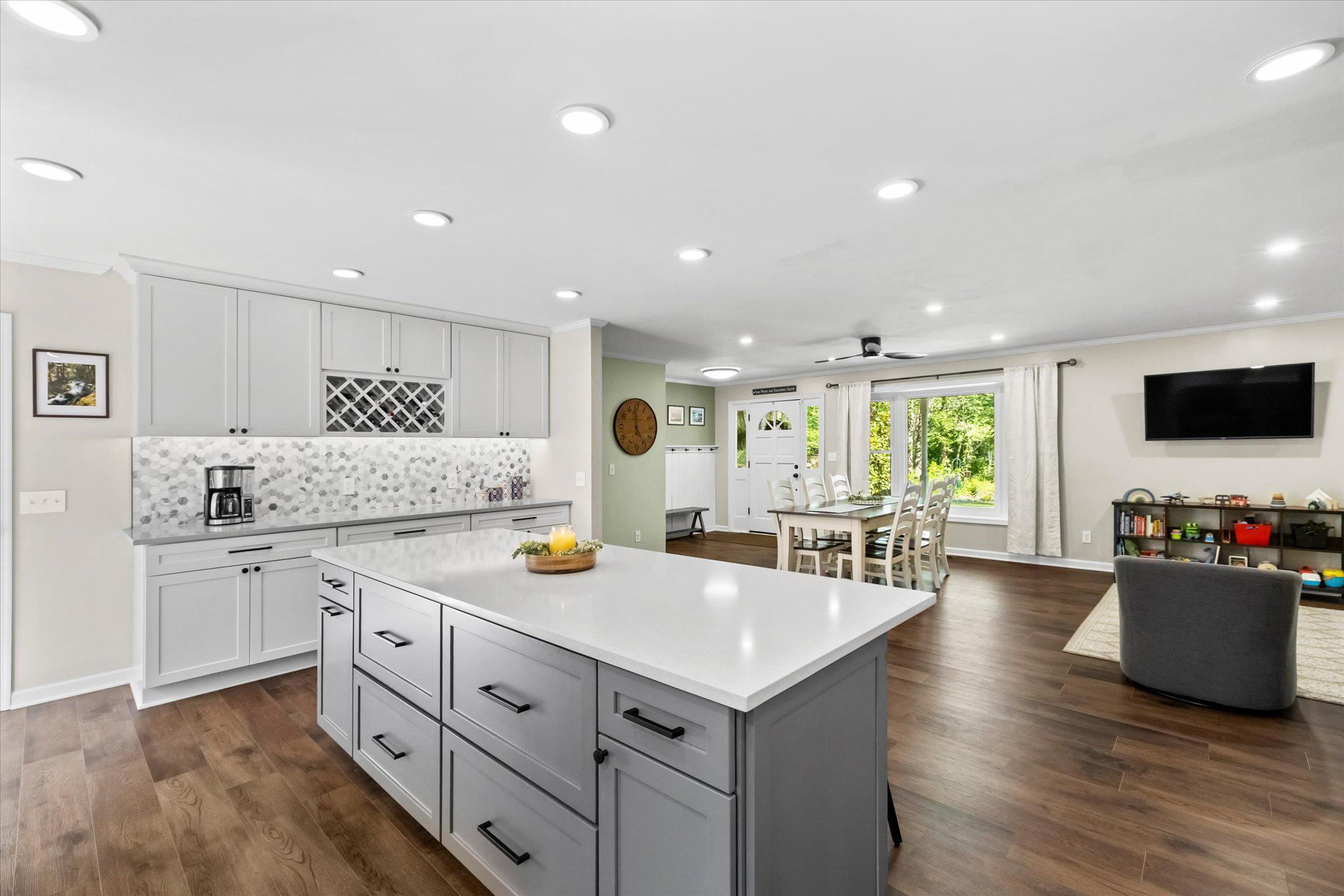 230 RICHARDS FERRY ROAD