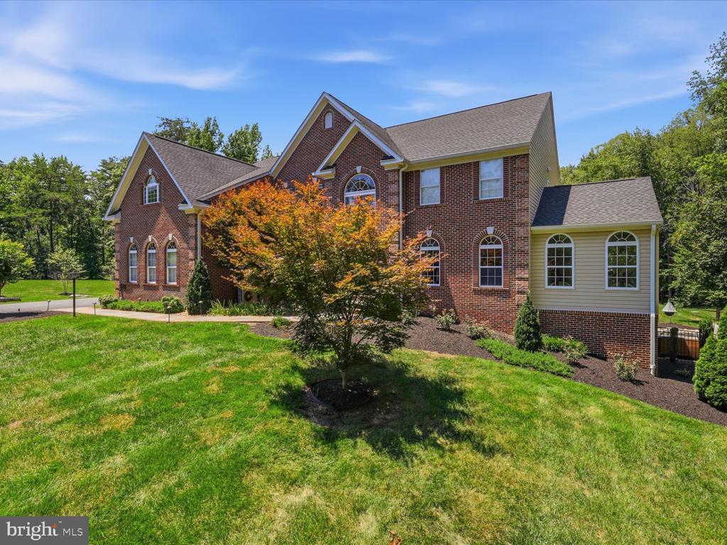 99 BROOKESMILL LANE