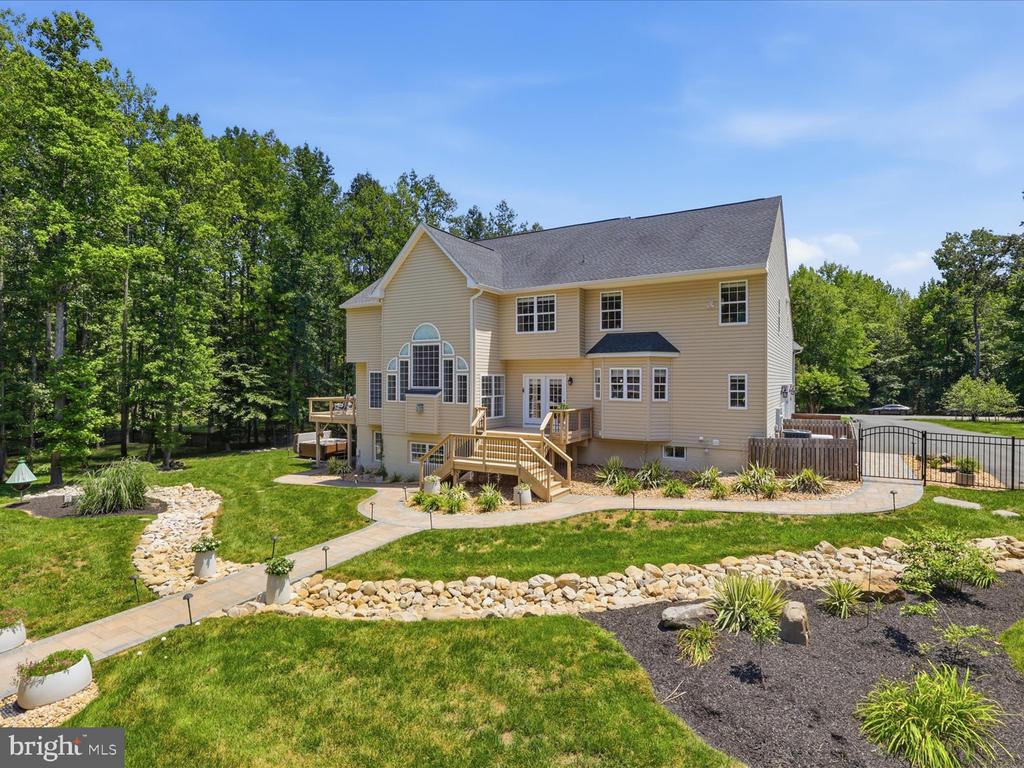99 BROOKESMILL LANE