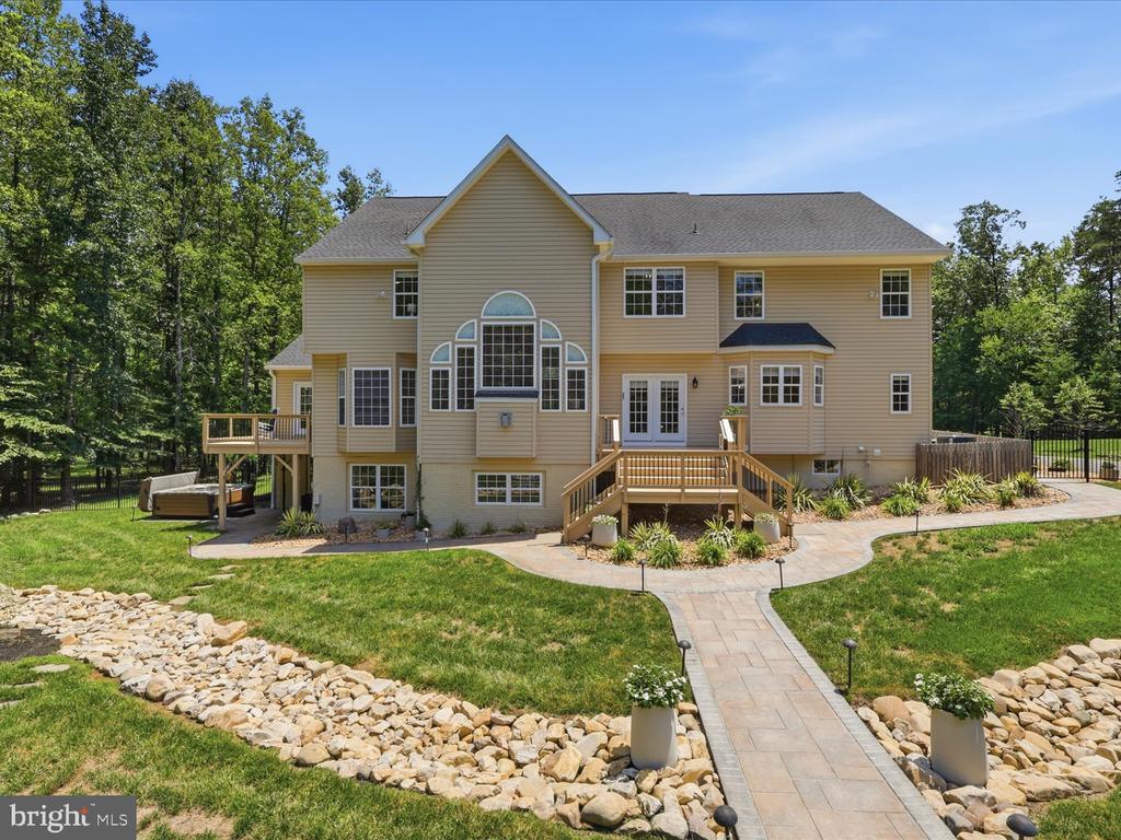 99 BROOKESMILL LANE