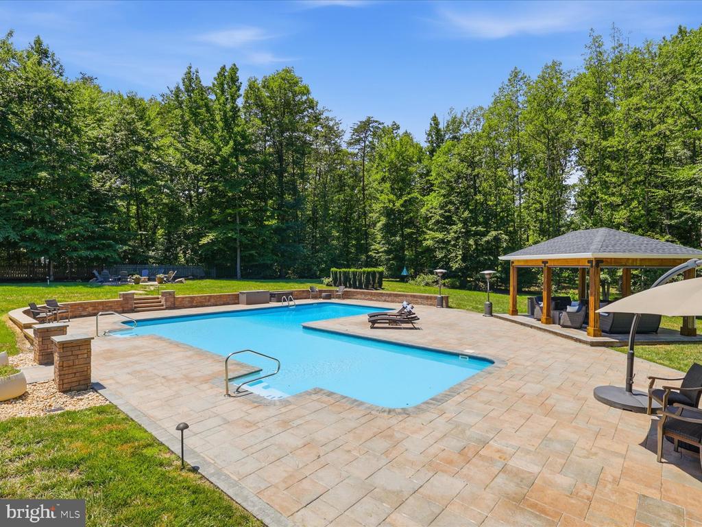 99 BROOKESMILL LANE