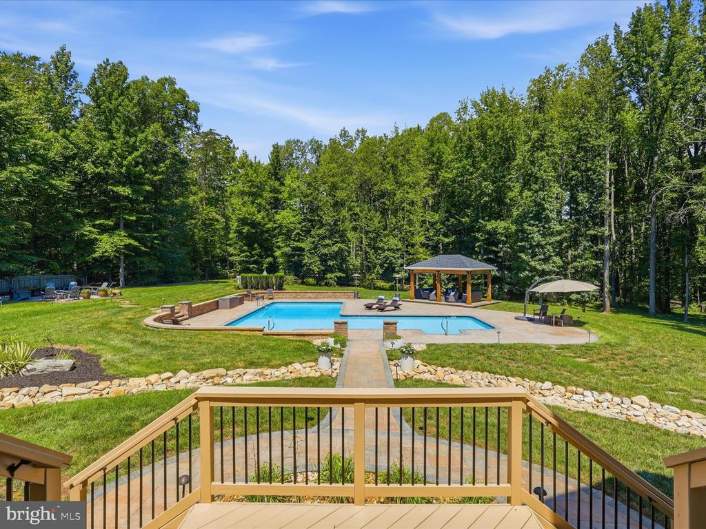 99 BROOKESMILL LANE