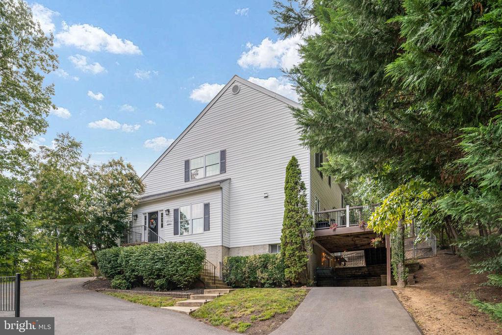 2311 HARPOON DRIVE