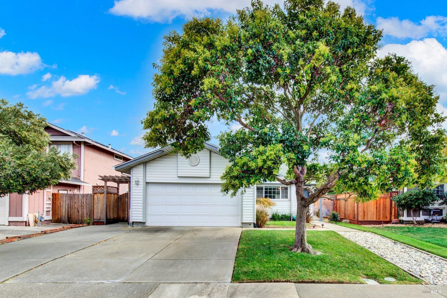 4969 Orinda Way