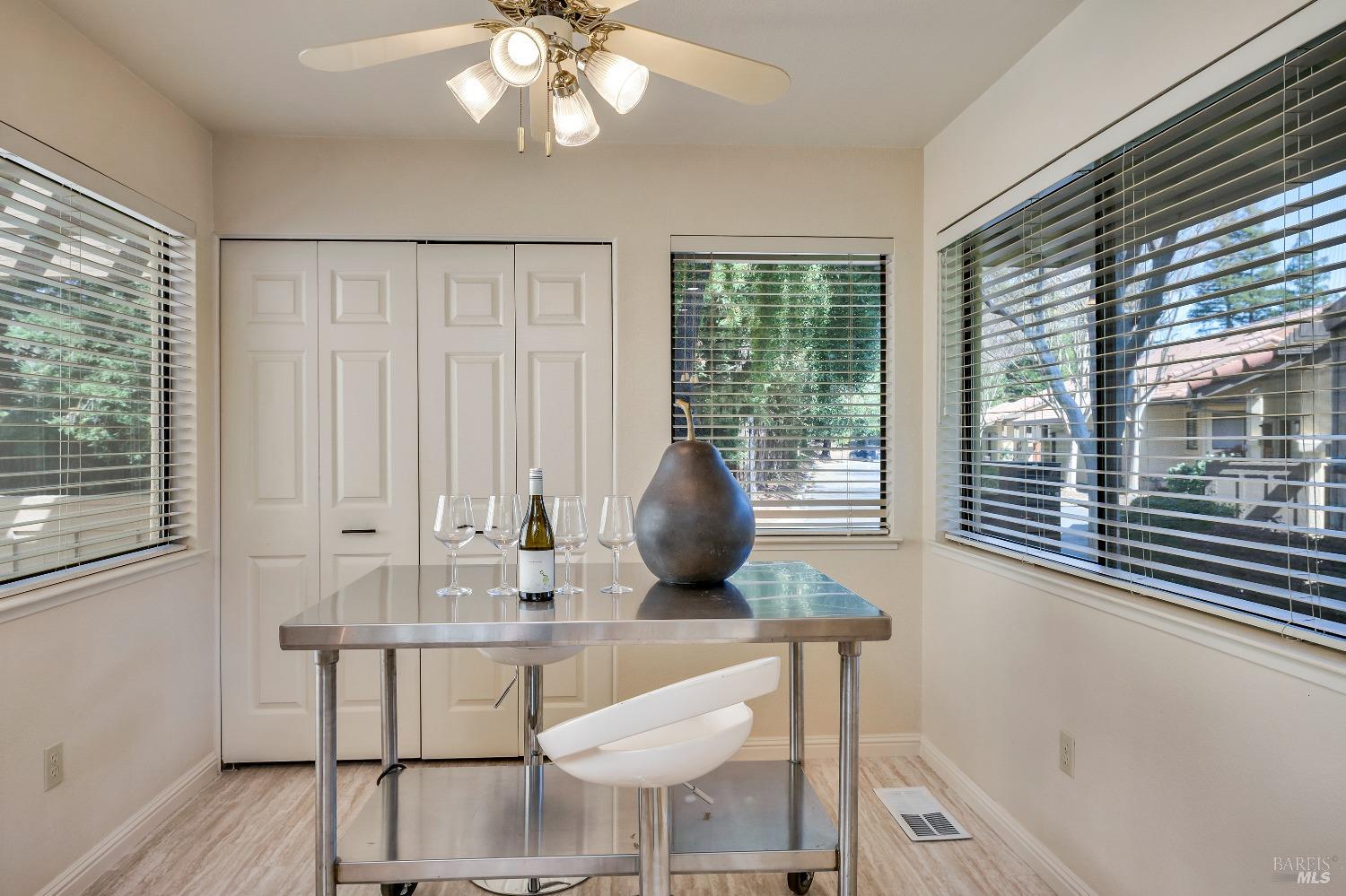 41 Fountain Grove Cir