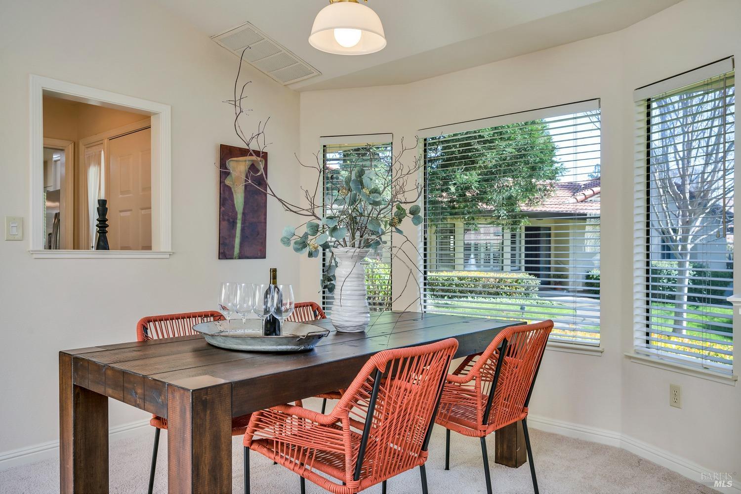 41 Fountain Grove Cir