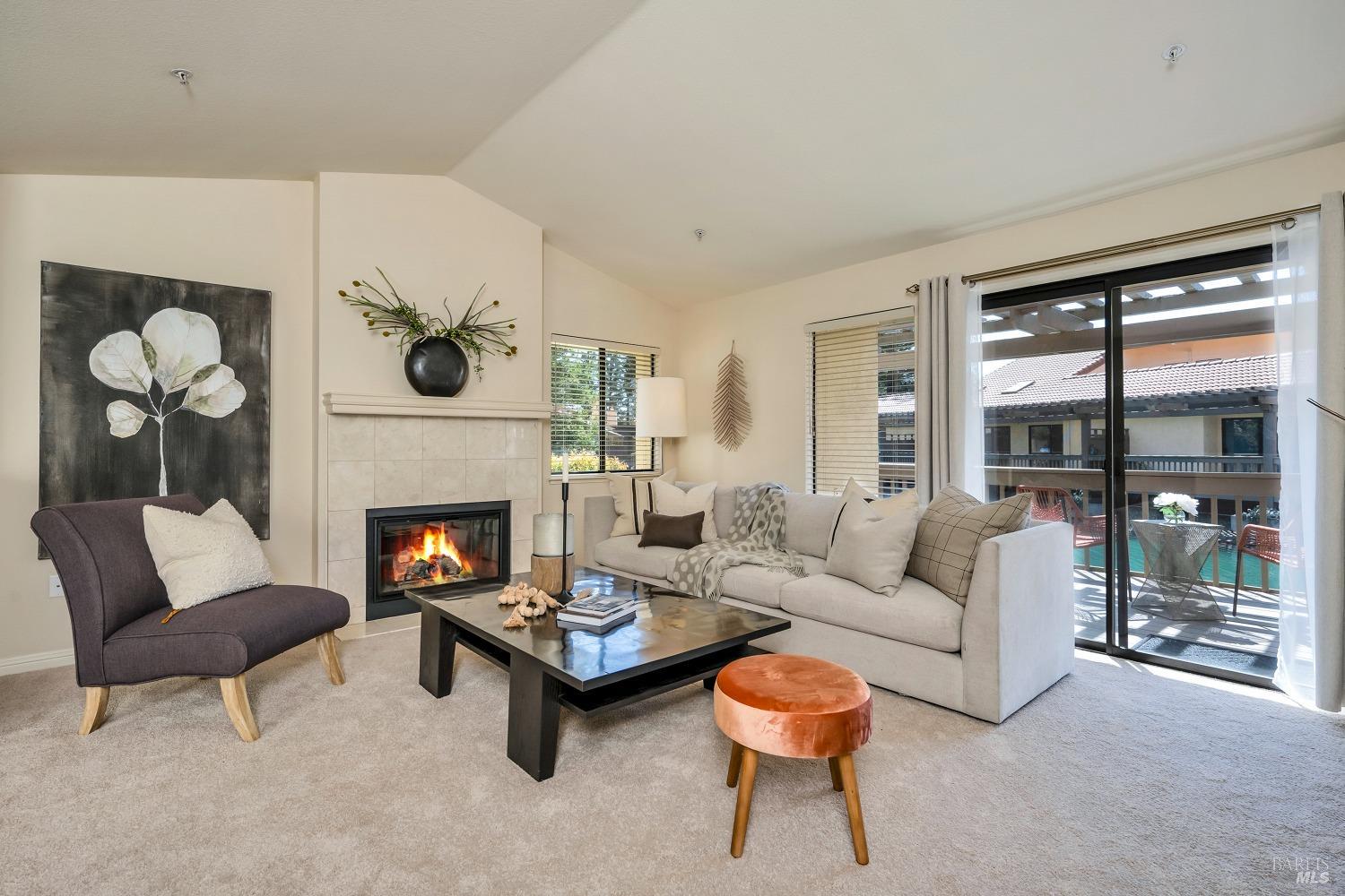 41 Fountain Grove Cir