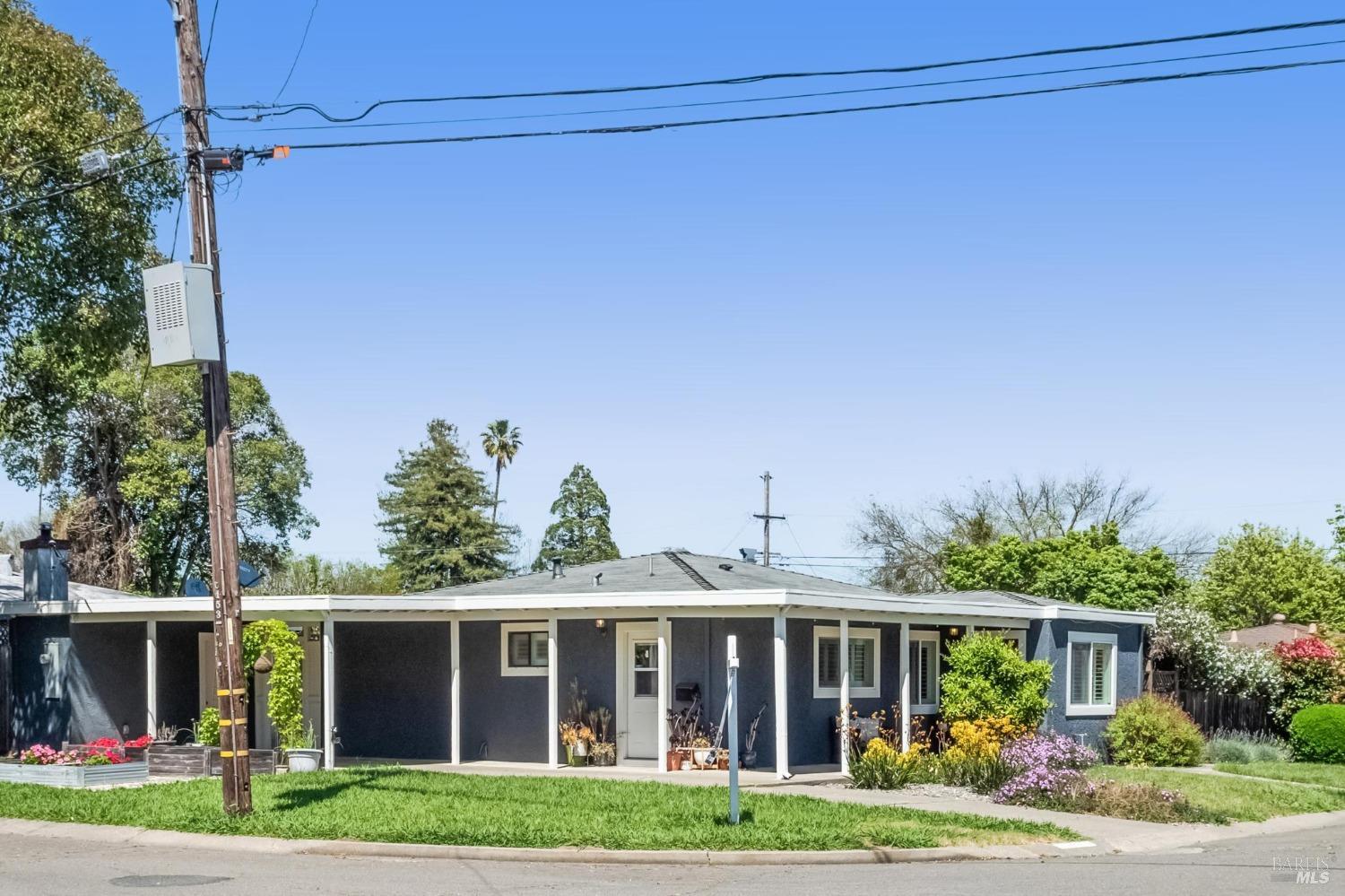 2224 Delpha Dr