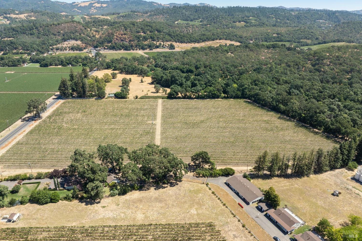 79 Zinfandel Ln