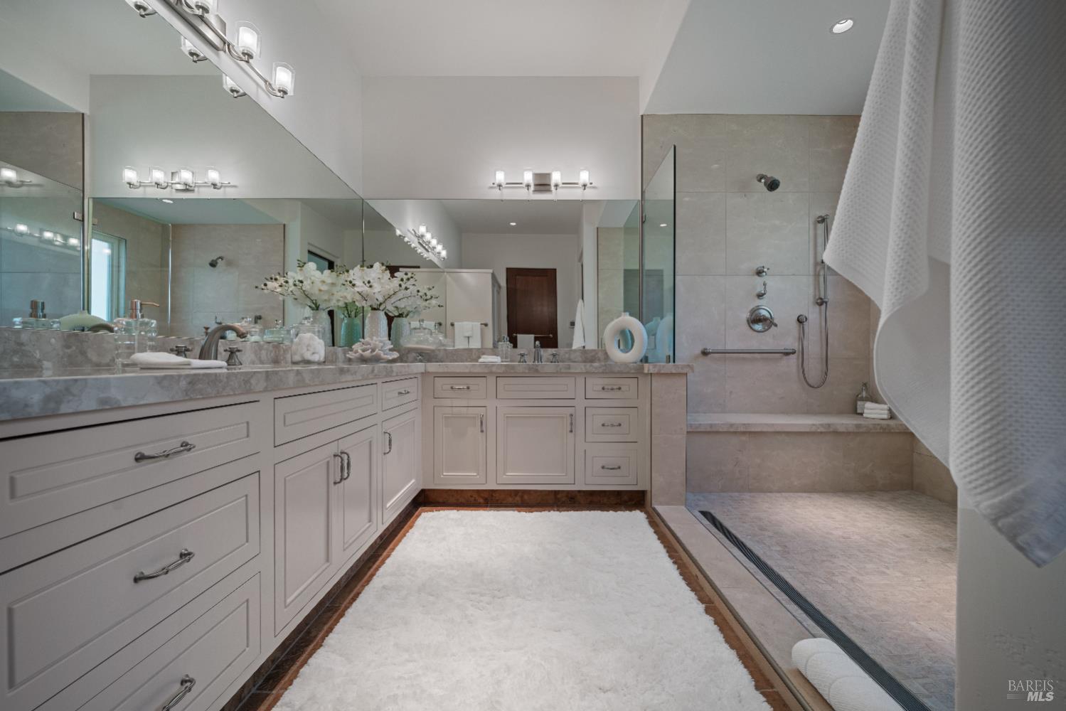 2300 Old Soda Springs Rd