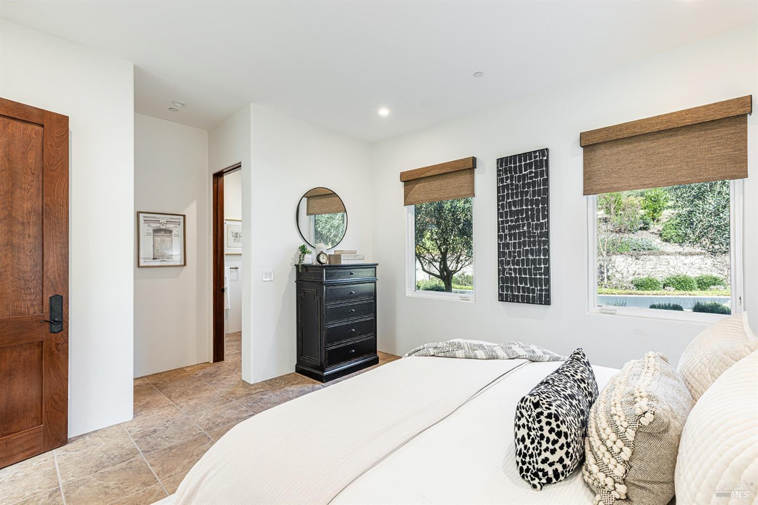 2300 Old Soda Springs Rd