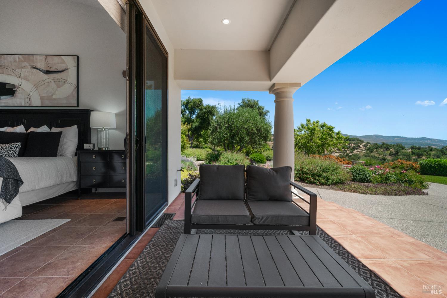 2300 Old Soda Springs Rd