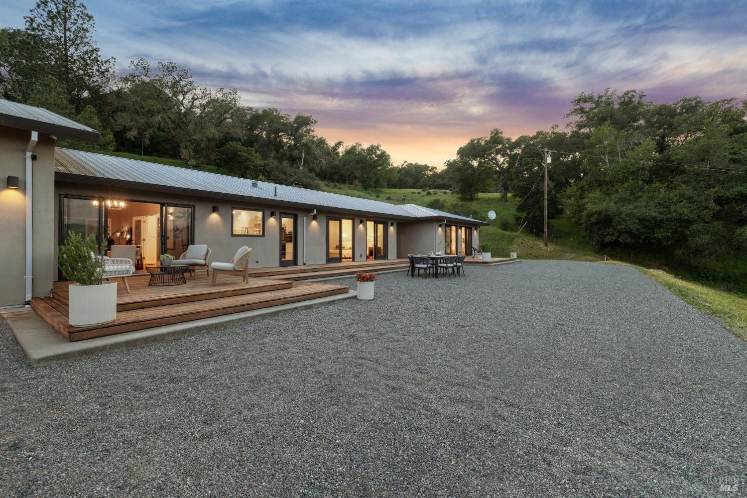 4127 Dry Creek Rd