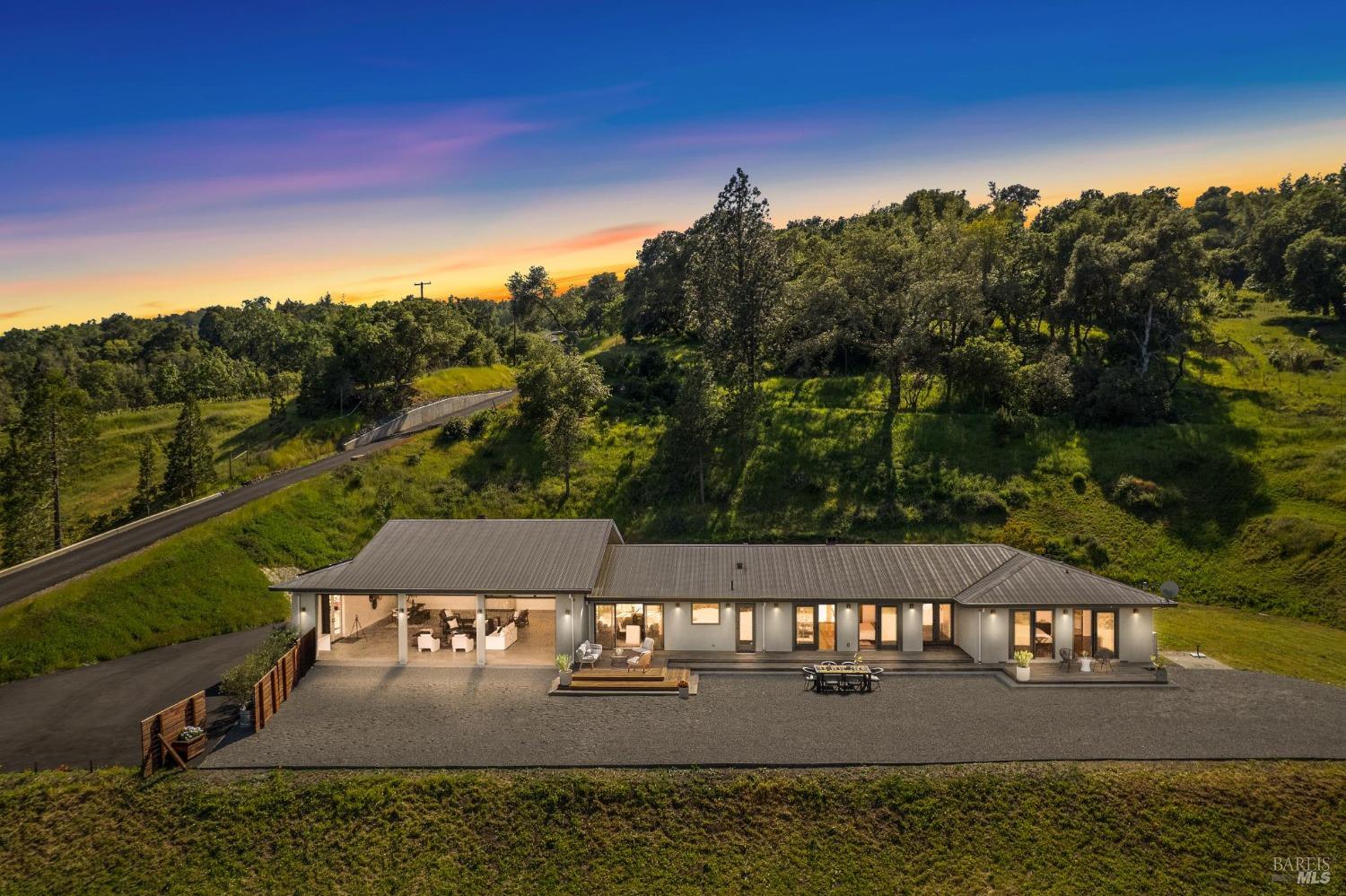 4127 Dry Creek Rd