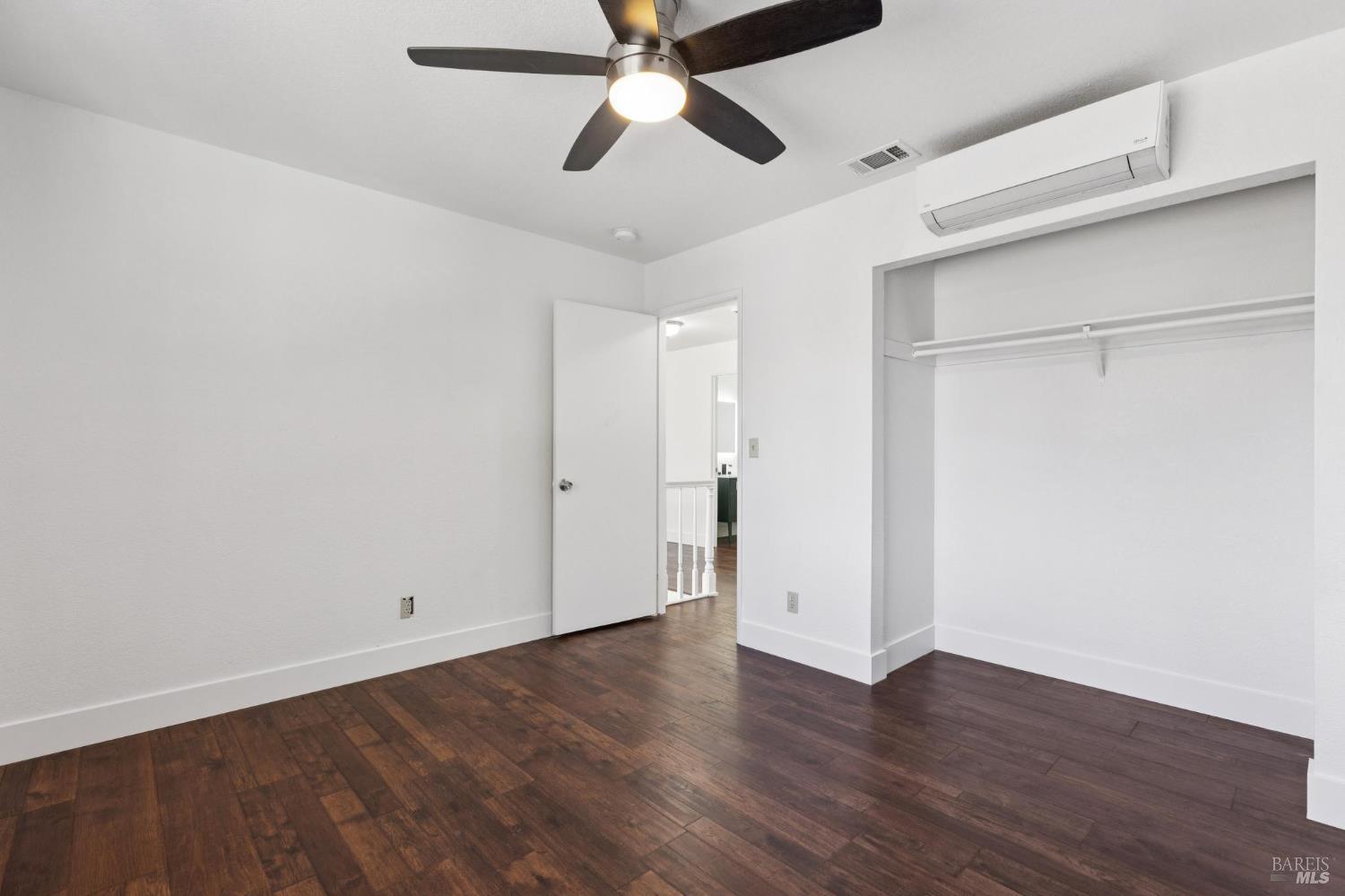 406 Gatehouse Dr
