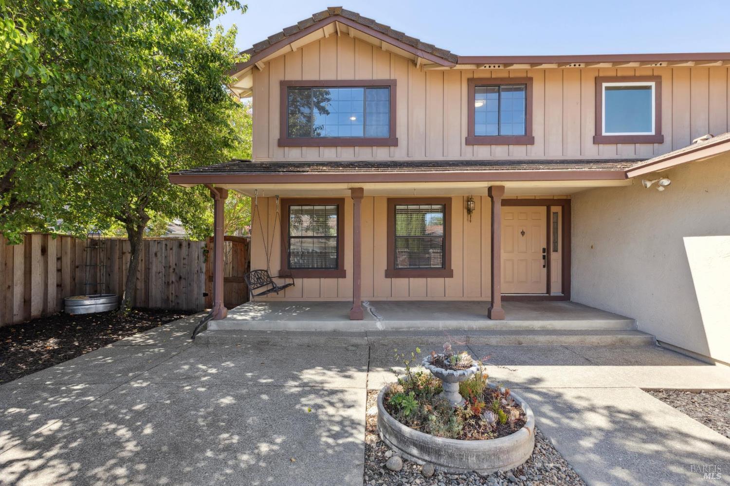 406 Gatehouse Dr