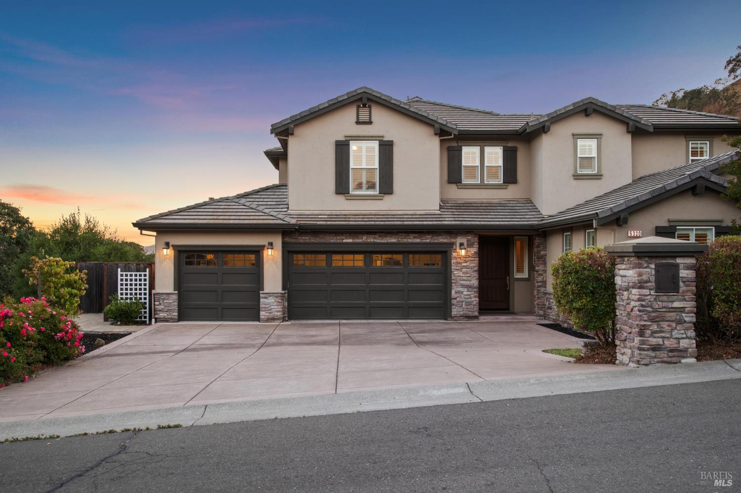 5320 Boulder Ridge Ct