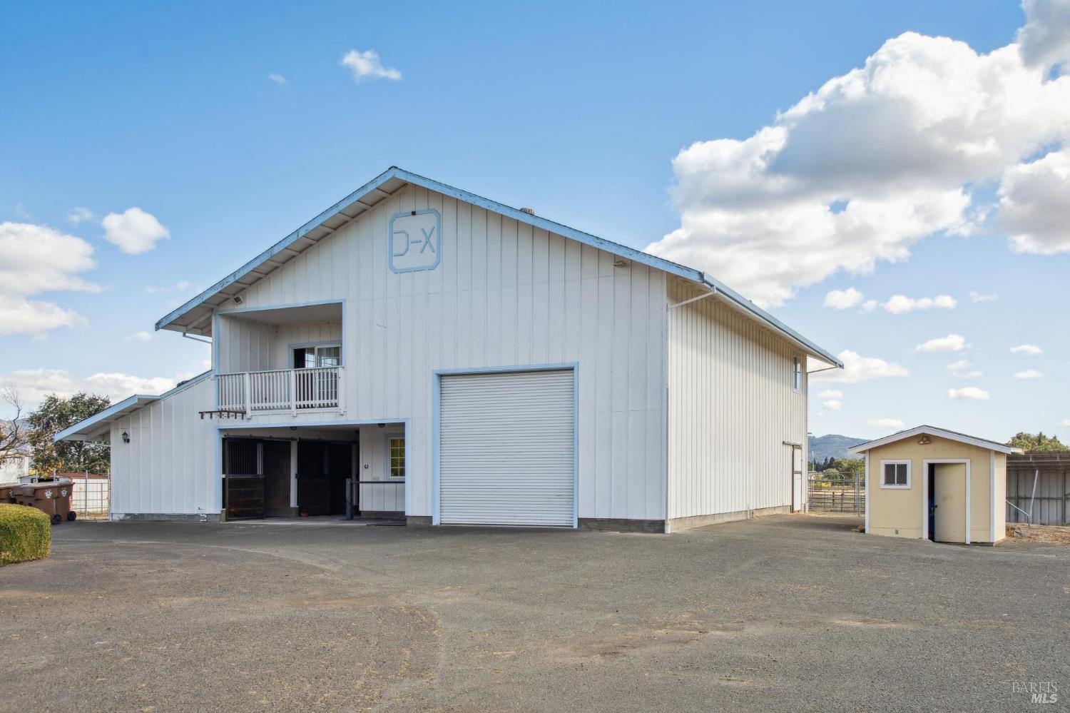 1089 El Centro Ave