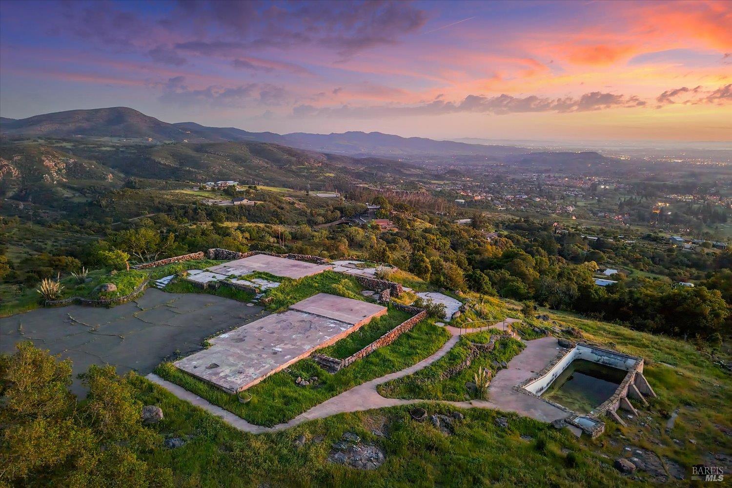 2355 Atlas Peak Road