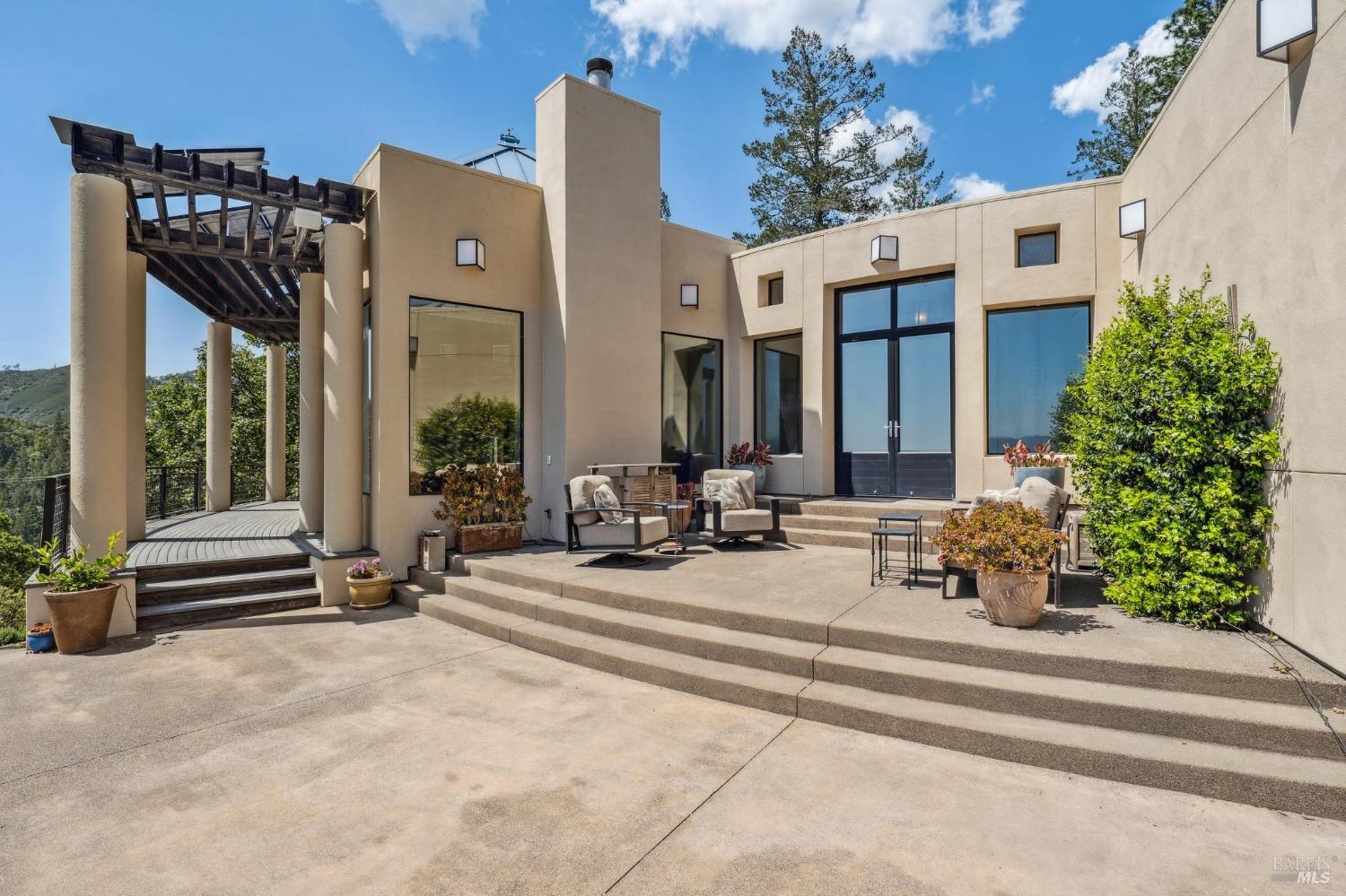 4300 Lake County Highway