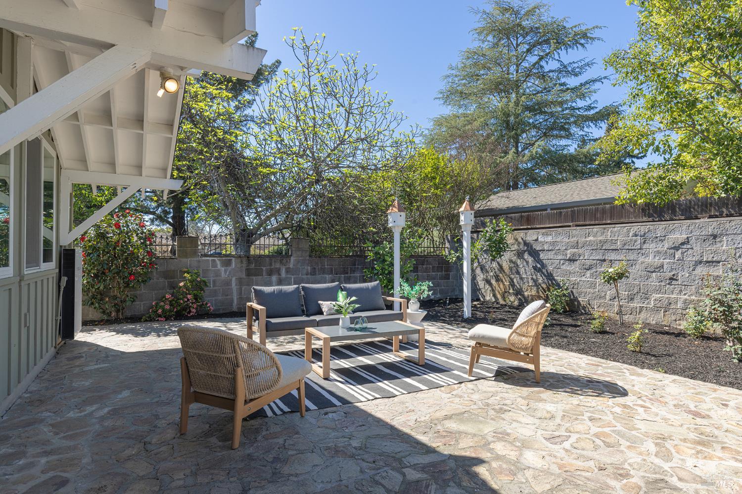 1184 Jerome Way