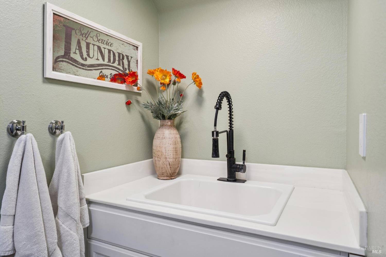 4193 Summer Gate Avenue