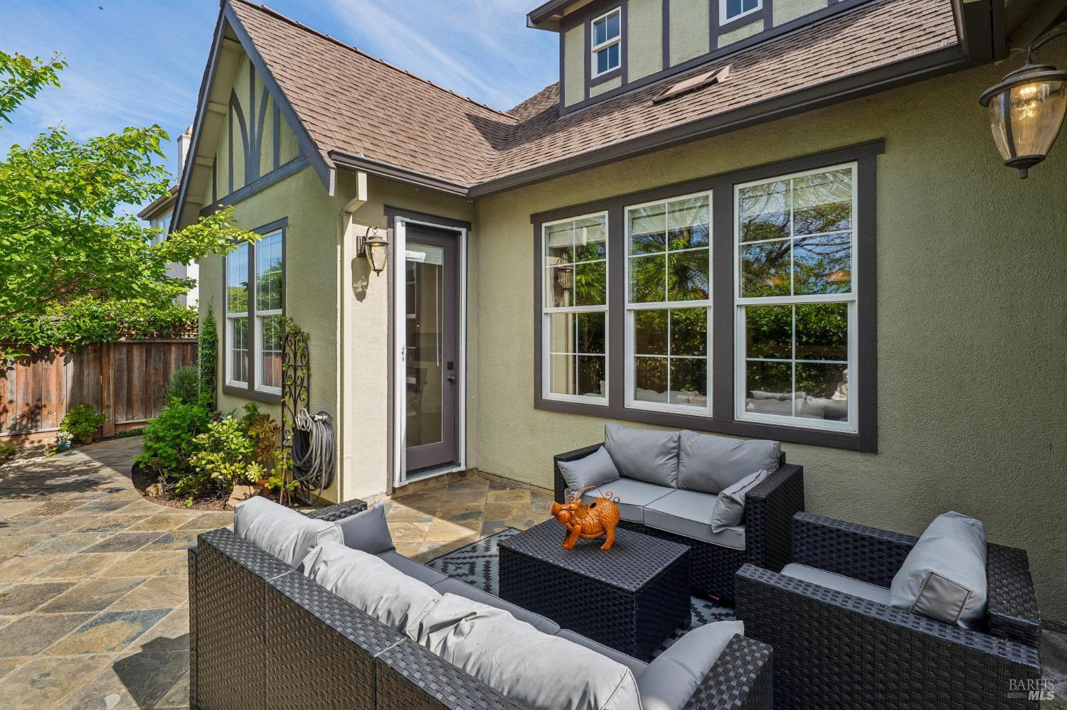 4193 Summer Gate Avenue