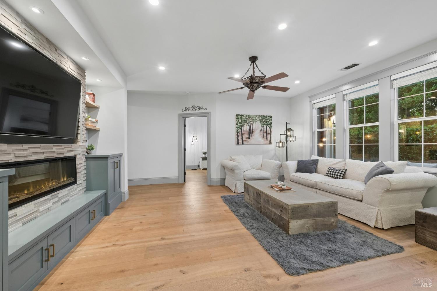 4193 Summer Gate Avenue