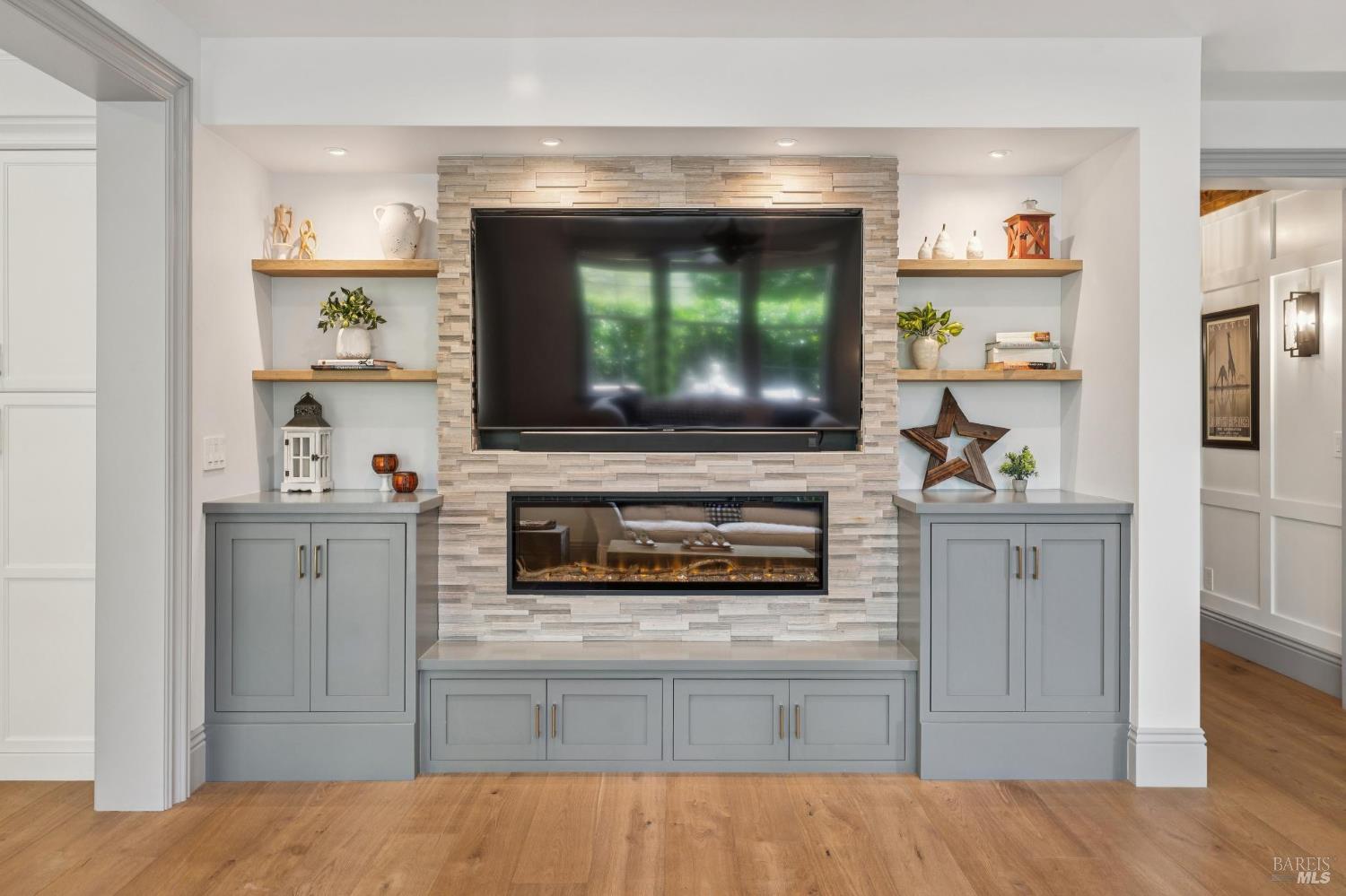 4193 Summer Gate Avenue