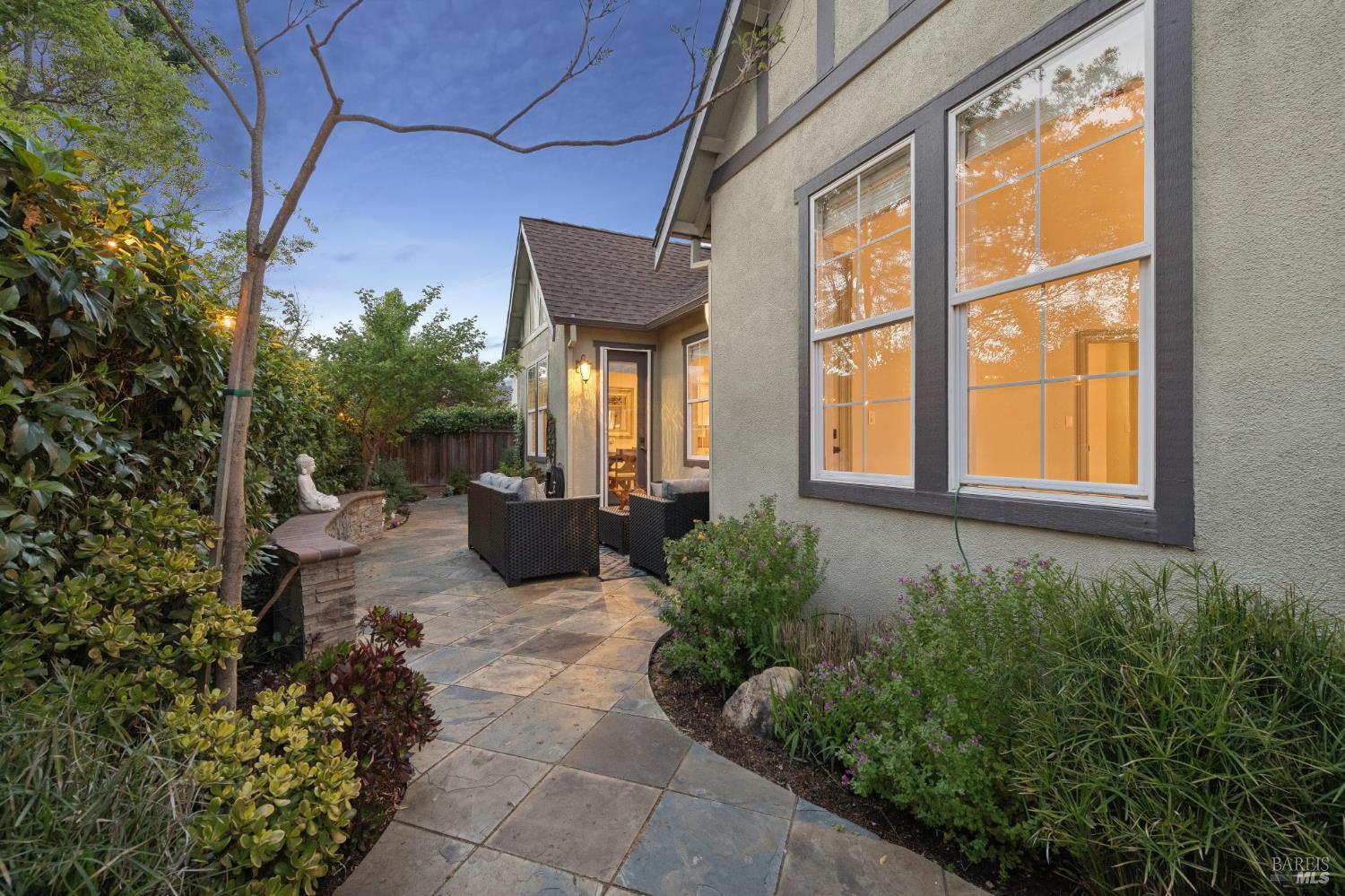 4193 Summer Gate Avenue