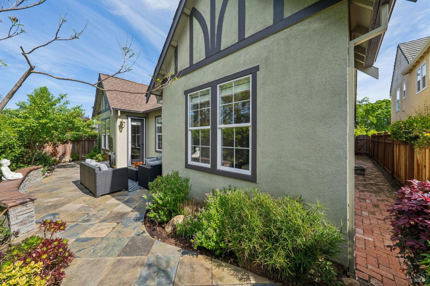 4193 Summer Gate Avenue