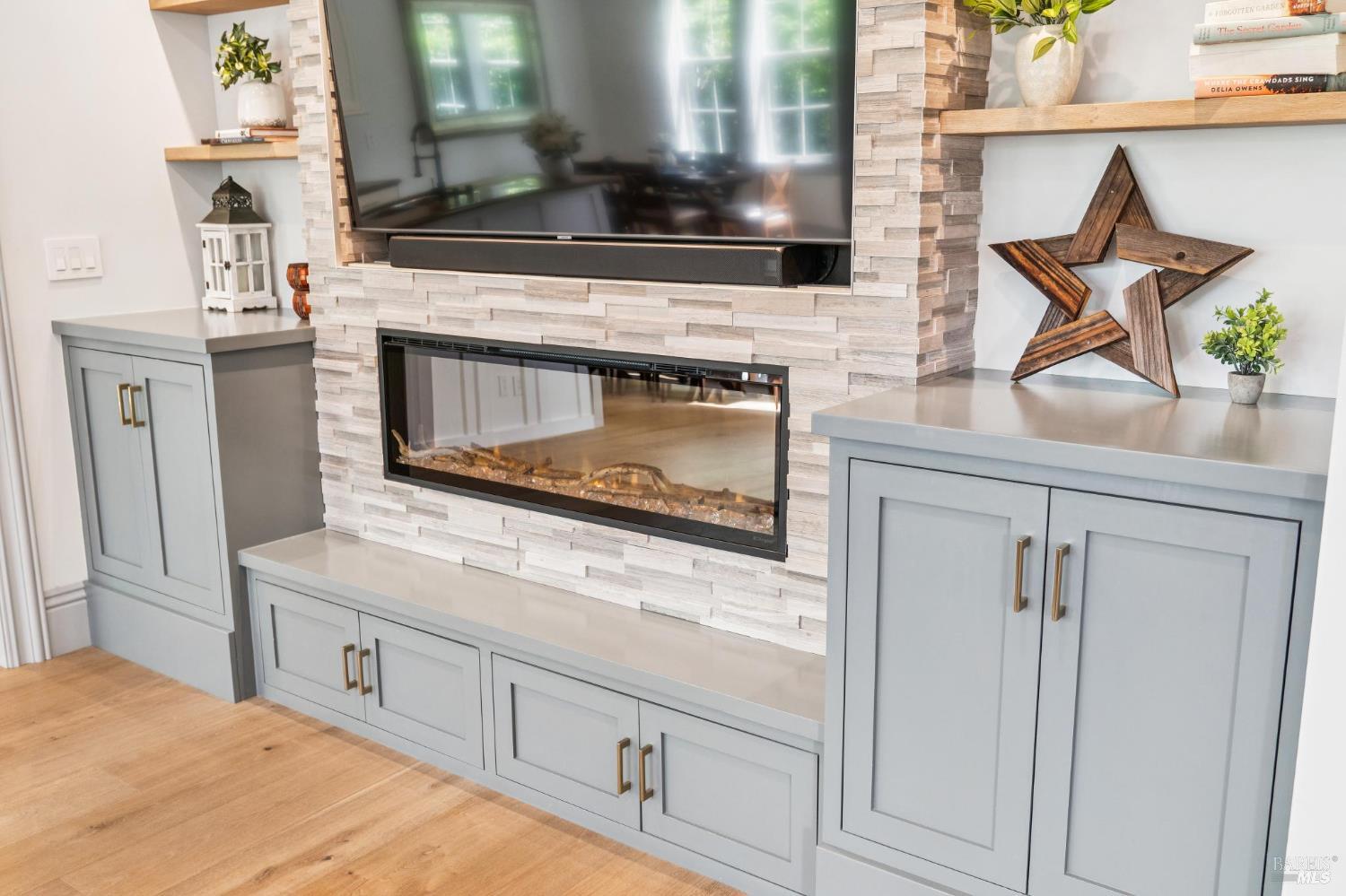 4193 Summer Gate Avenue