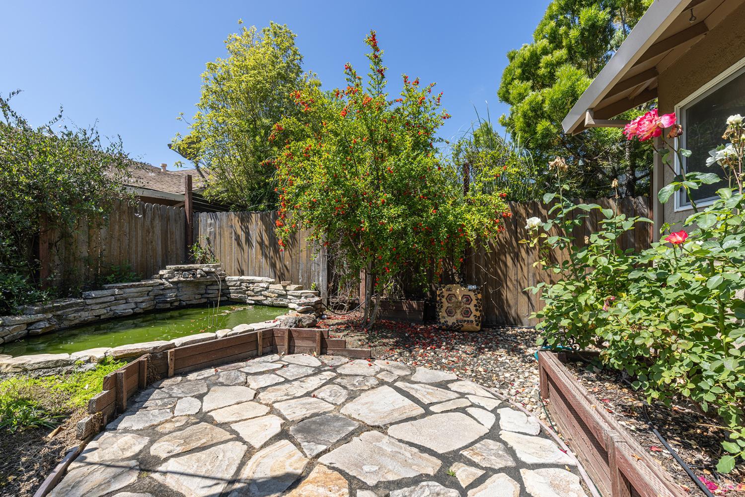 2491 Vine Hill Drive