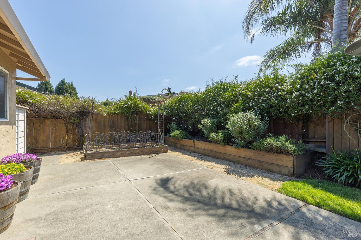 2491 Vine Hill Drive