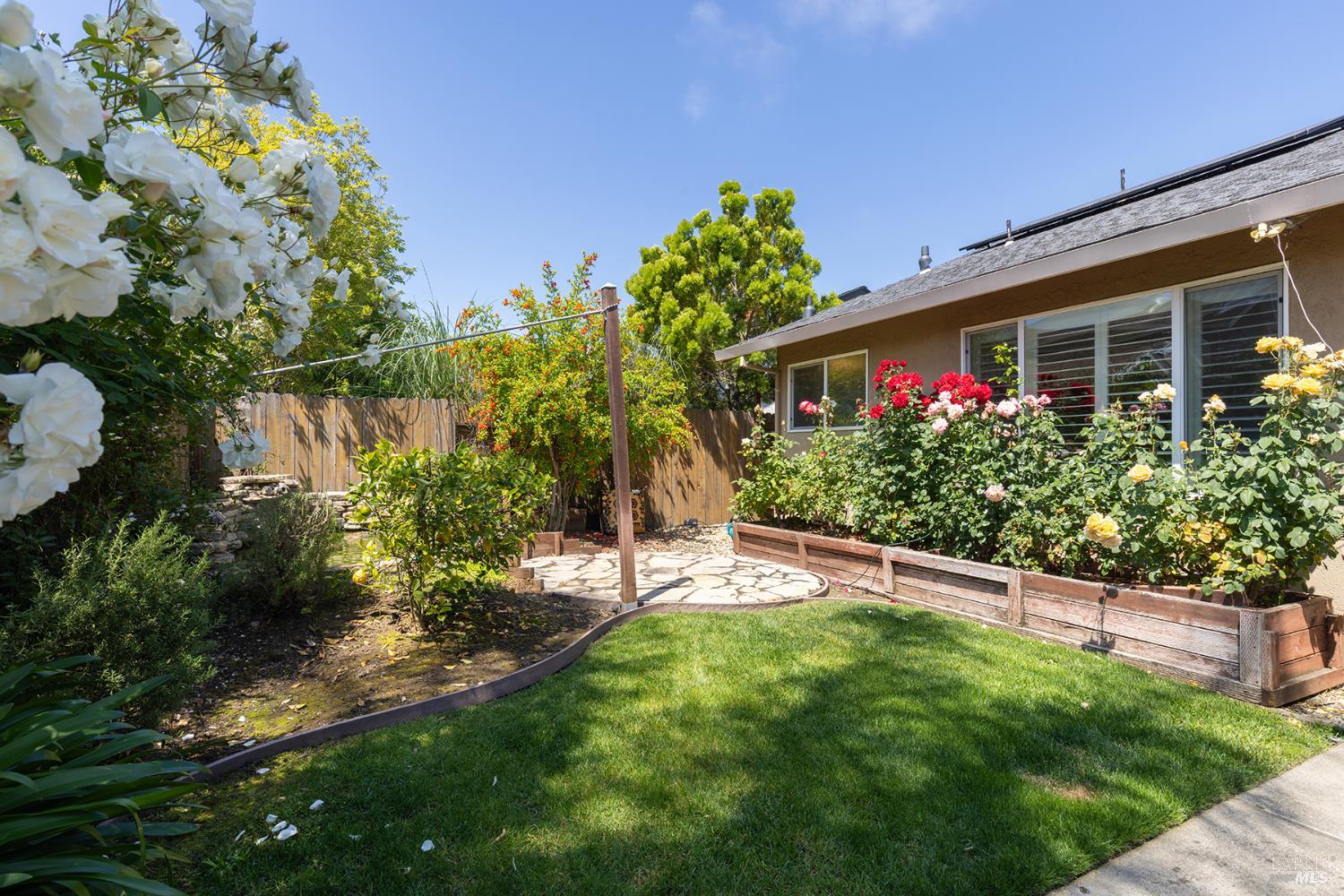 2491 Vine Hill Drive