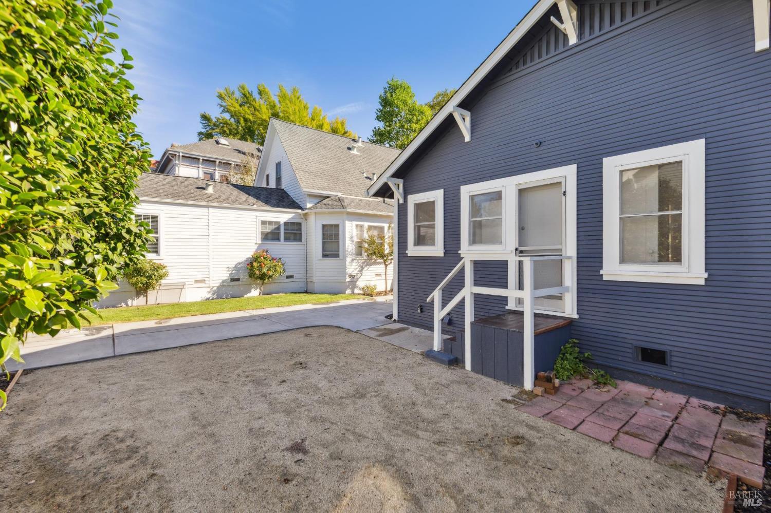 539 Randolph Street