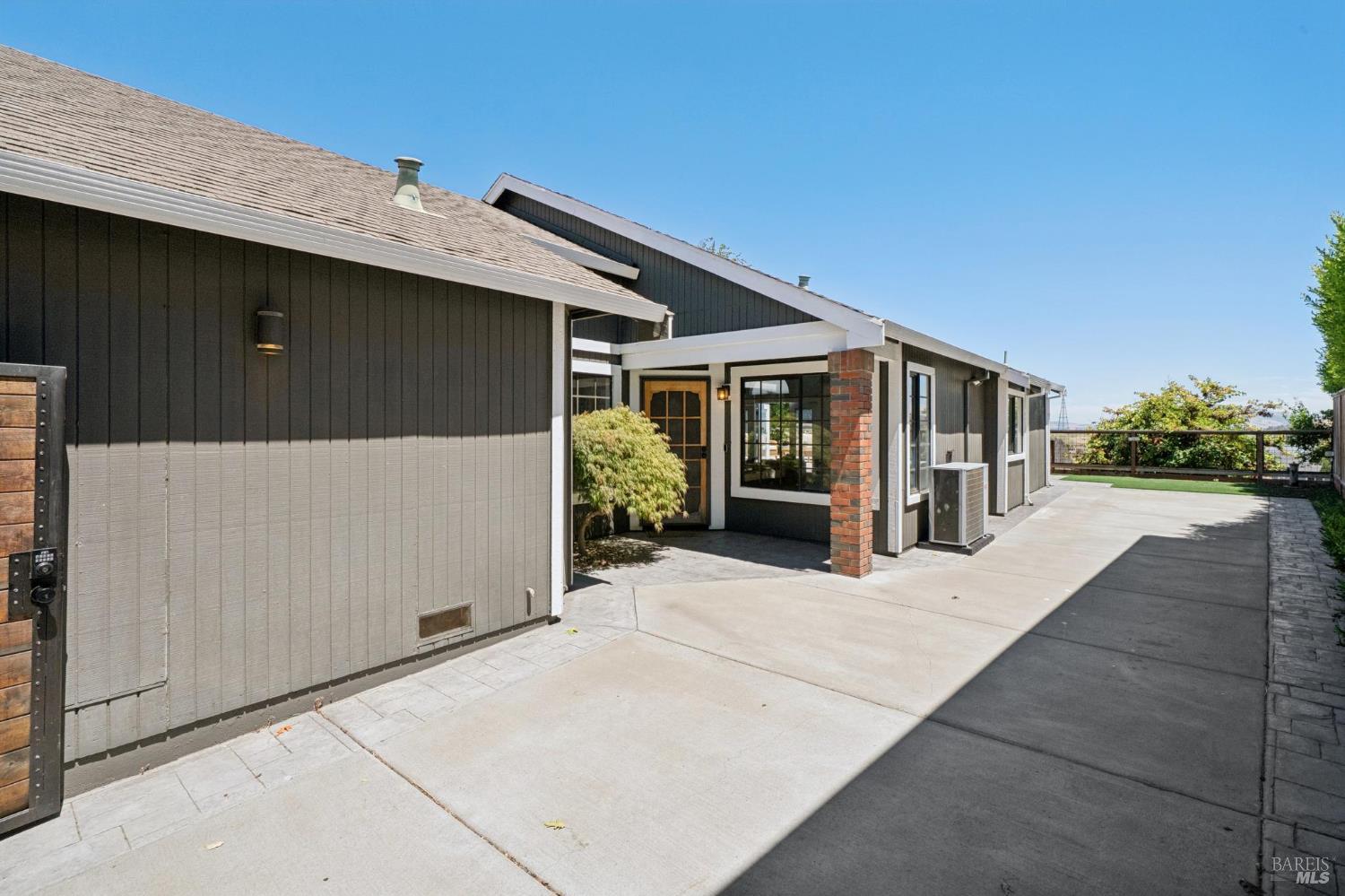 122 Clearview Drive