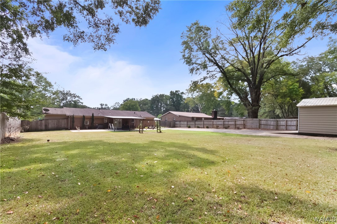 5208 APPLEWOOD Drive