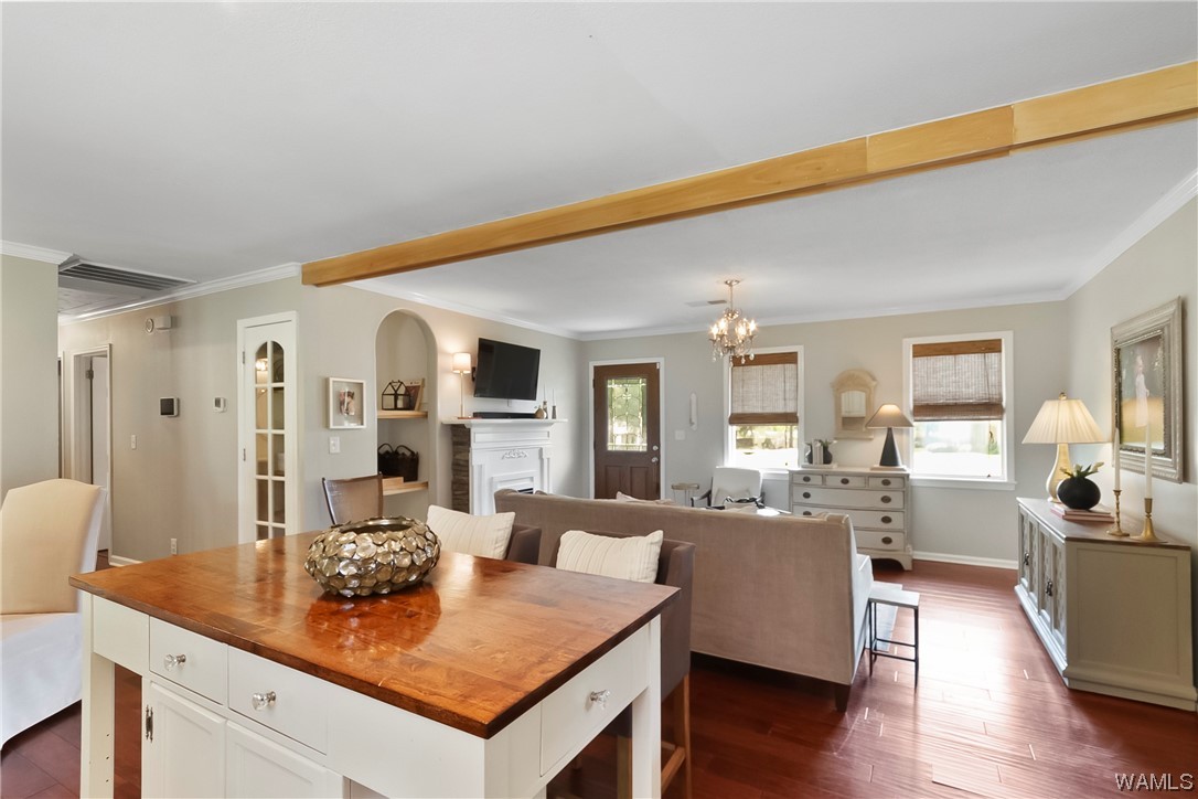 5208 APPLEWOOD Drive